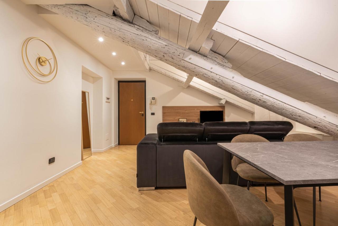 דירות מילאנו Brera Flat Near Duomo מראה חיצוני תמונה